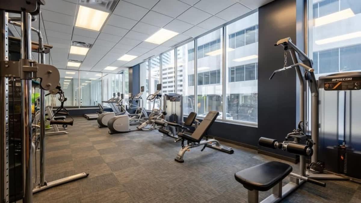 Downtown Dallas Cozysuites With Gym #6 المظهر الخارجي الصورة